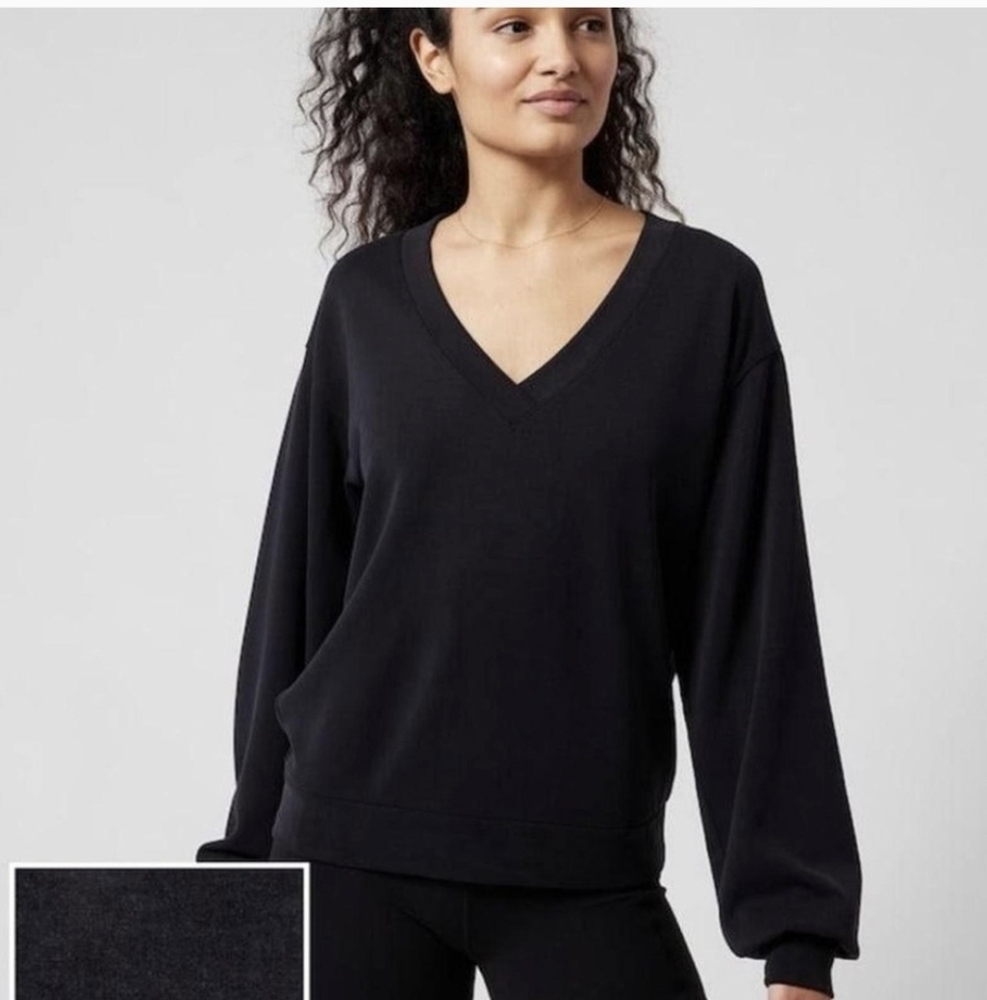 Athleta Willow V-Neck Sweatshirt Small